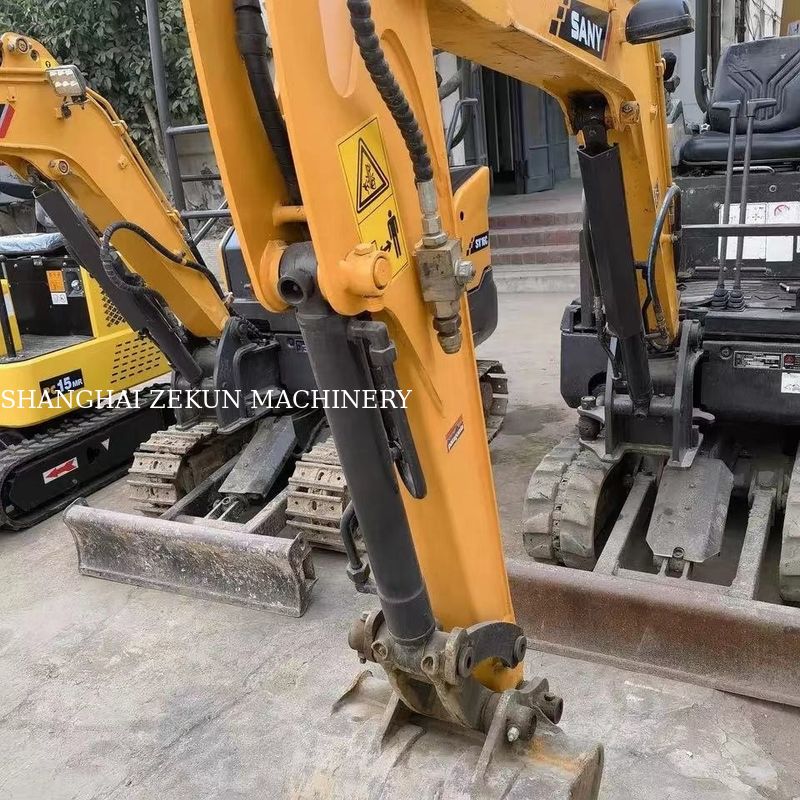 10.3KW Sany SY16C 1,6 Tonnen Minibagger mit Gummi und Original-Hydraulikpumpe