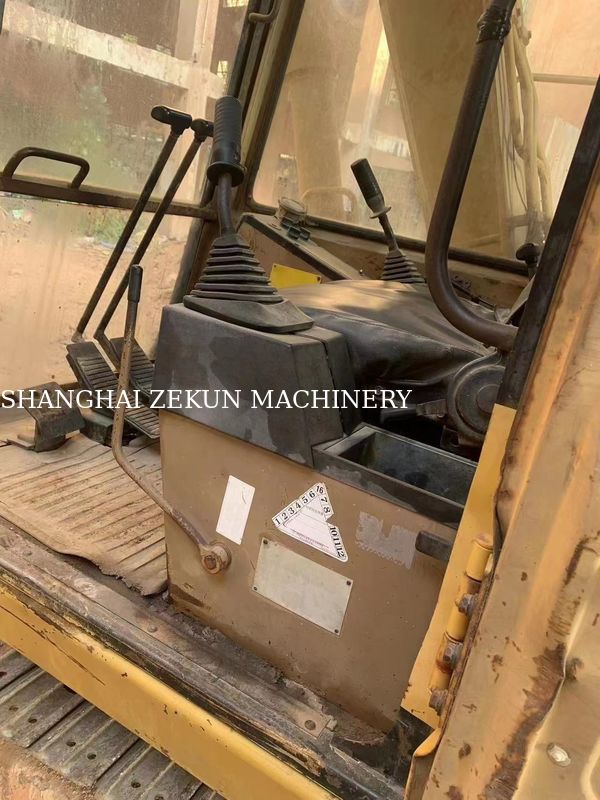Gebrauchtes CAT E70B Bagger in Japan mit Minibaggergrößen und Original Japan Motor
