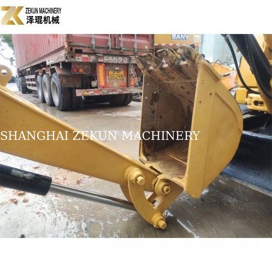 4 t gebrauchte Baggermaschine CAT 304 mit geschlossener Kabine und Originalhydraulikzylinder