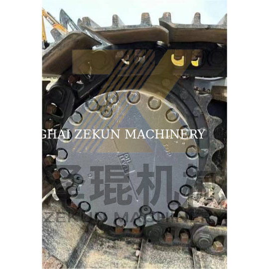 Komatsu PC240-7 Bagger mit geringer Arbeitszeit 0-2000 und sonstiger Hydraulikzylinder