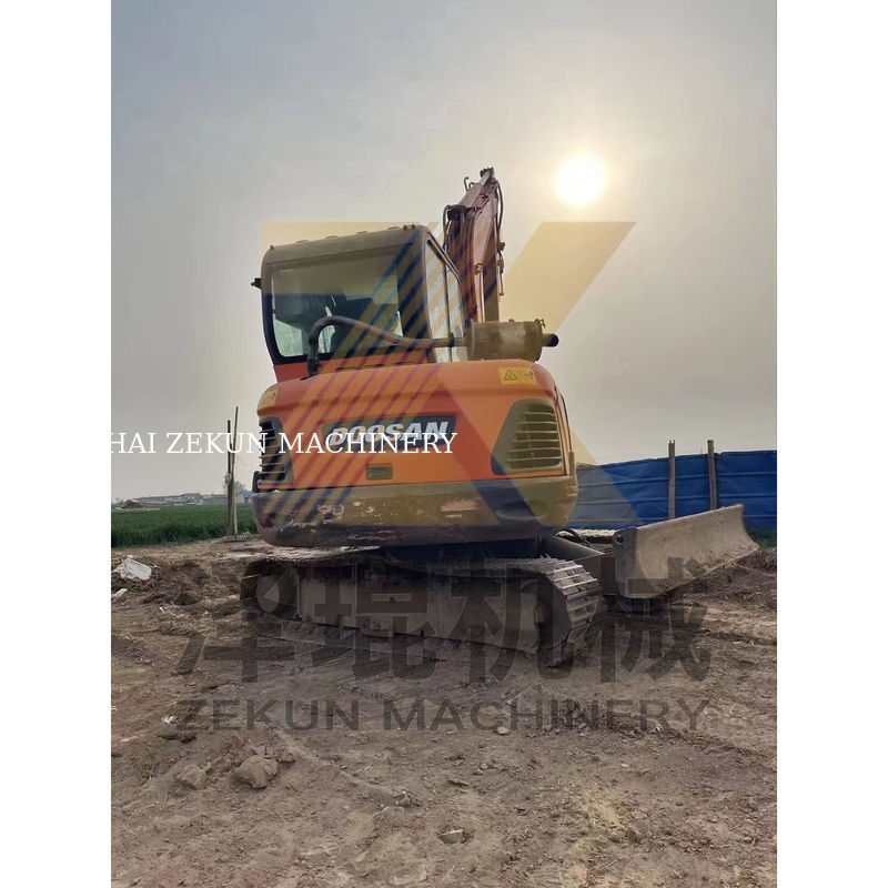 2015 Gebraucht Doosan DH60-7 Bagger in gutem Zustand gutes Maschinengewicht 5500 KG