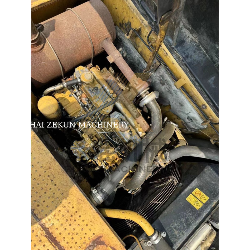 20 Tonnen zweitgebrauchter Shantui Kato Bagger 320D mit 1 M3 Eimerkapazität in Shanghai