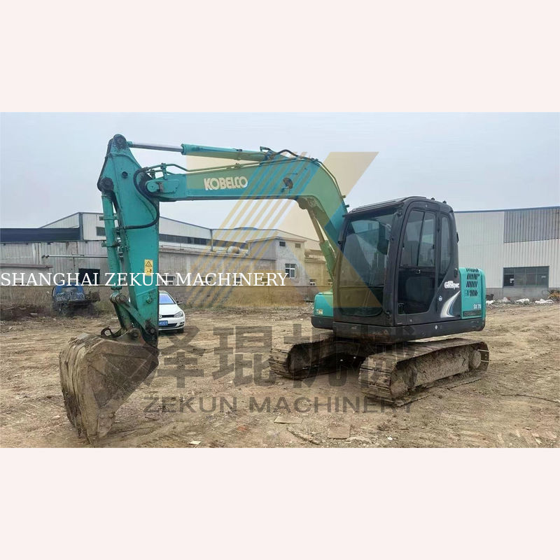 0.4m3 Eimerkapazität 2017 Gebraucht Kobelco 907 E307D Sk75 Sk75-11 Bagger in Shanghai