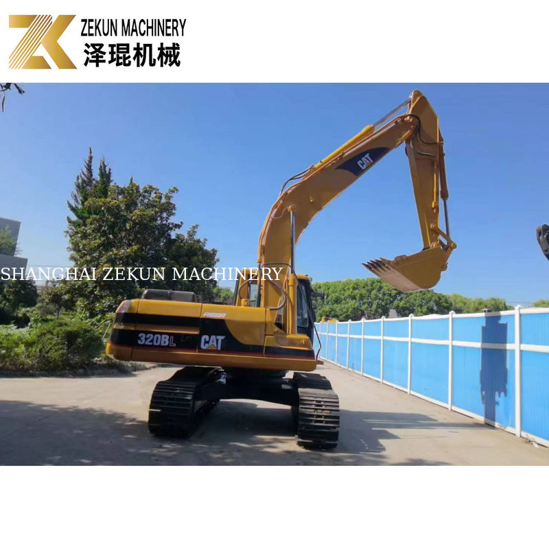 Gebrauchte Baggermaschine Cat 320 BL mit 0,92 m3 Eimerkapazität und 2001-4000 Arbeitsstunden