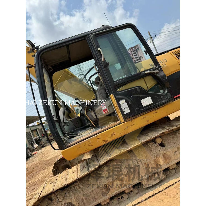 2015 Jahr Zweithand Shantui Kato Bagger 320D in in Shanghai andere Hydraulikpumpe