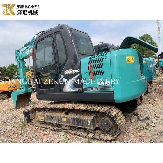 7 Tonnen kleiner Bagger Kobelco SK 75 SR UR mit ISUZU-Motor und Original-Hydraulikpumpe