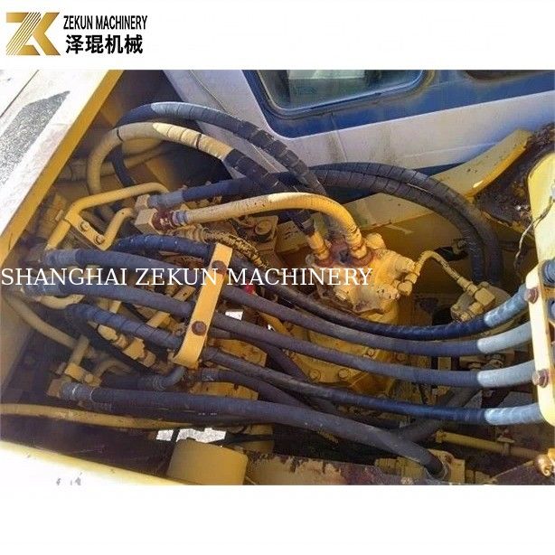 Kleiner hydraulischer Bagger mit 12800 KG Gewicht Komatsu PC 120-5 in gutem Zustand
