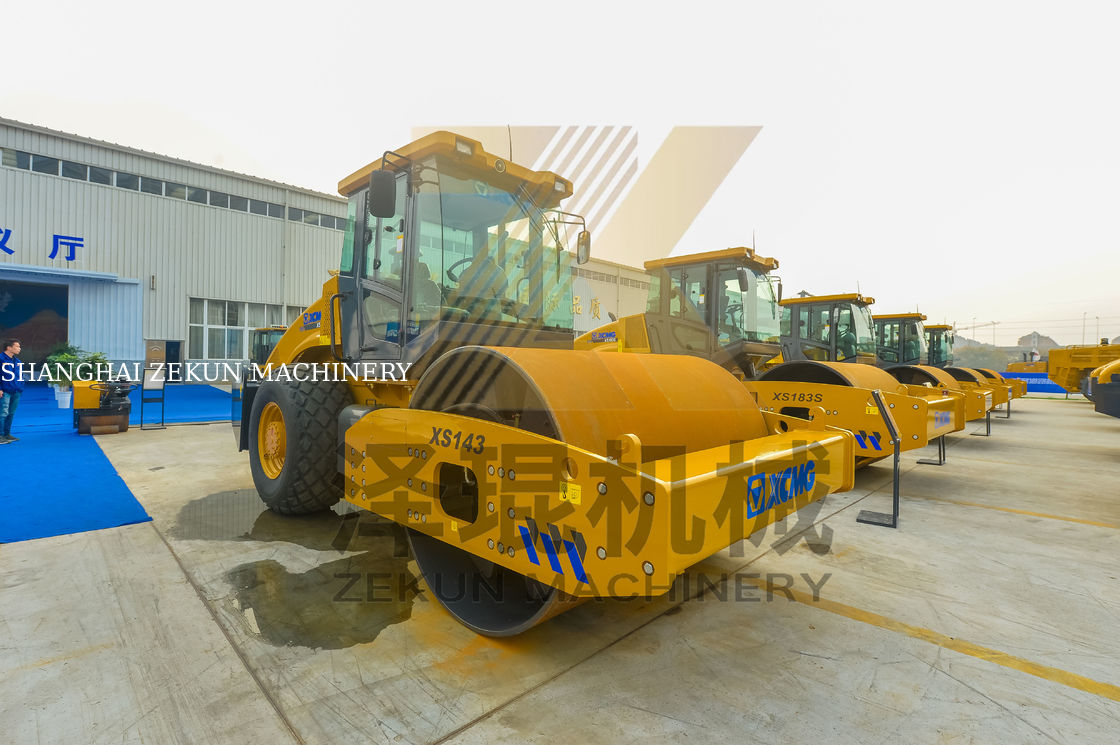 14t XCMG XS145 Hydraulische Eintrommelwalze EU Stufe III