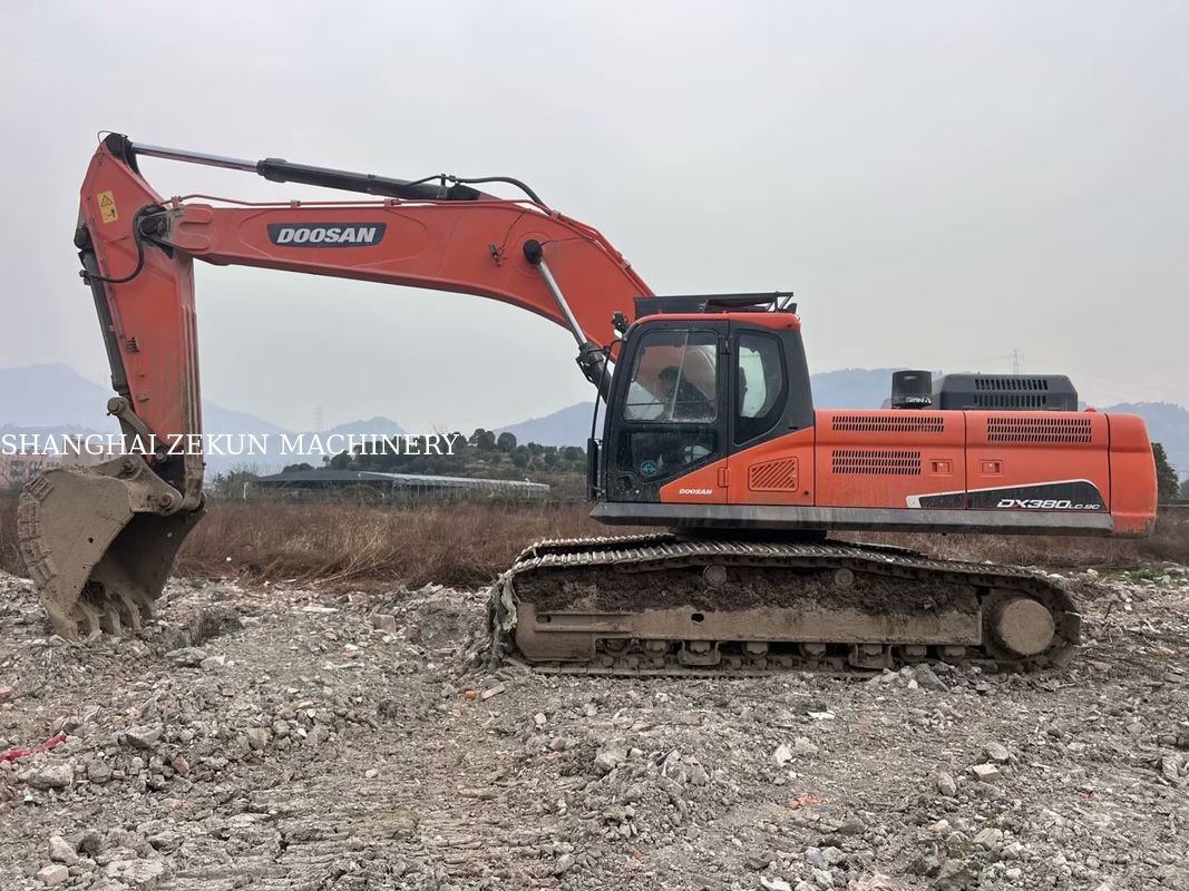 Gebraucht 2020 Doosan DX380 Bagger mit 4 816 Arbeitsstunden in gutem Zustand