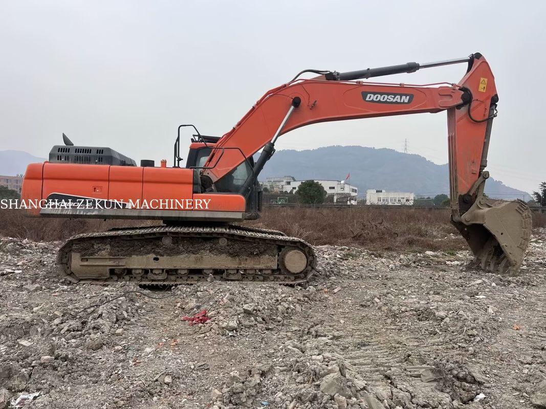 Gebraucht 2020 Doosan DX380 Bagger mit 4 816 Arbeitsstunden in gutem Zustand