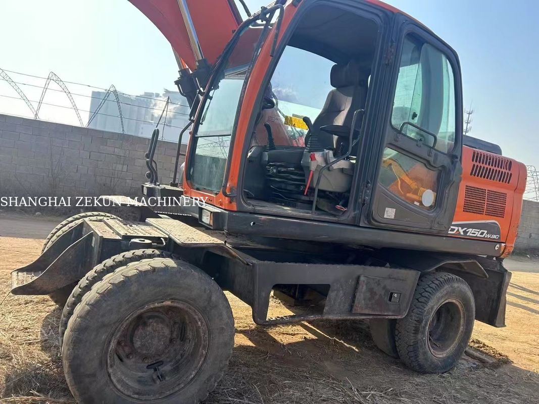 Doosan DX150W-9C Bagger mit 15-Tonnen-Rad-Typ zum Verkauf