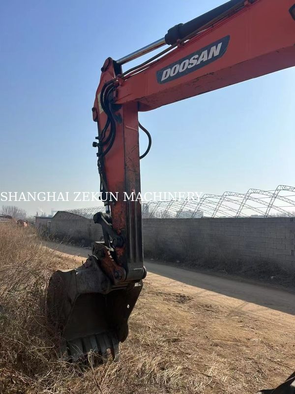 Doosan DX150W-9C Bagger mit 15-Tonnen-Rad-Typ zum Verkauf