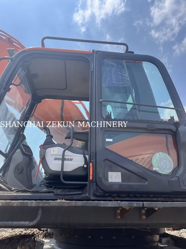 Gebrauchter Doosan DX500LC-9C Bagger 800 U/min Leistung und maximale Grabhöhe 11