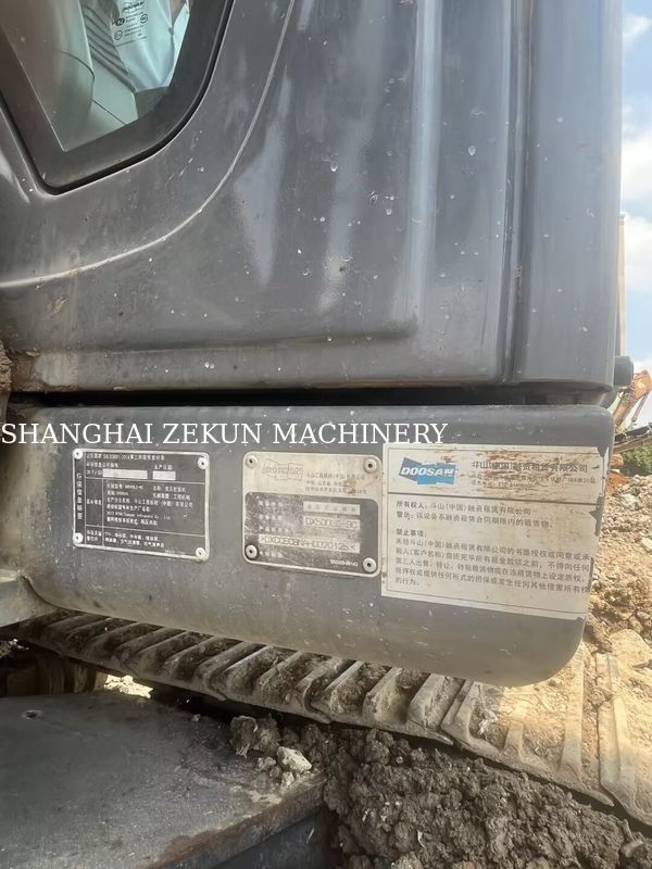 Gebrauchter Doosan DX500LC-9C Bagger 800 U/min Leistung und maximale Grabhöhe 11