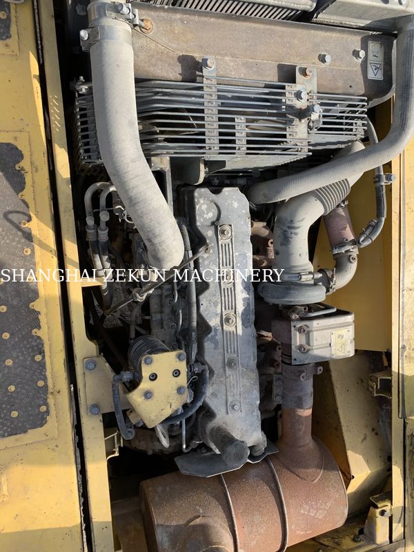 2015 Komatsu PC210LC-8MO Bagger mit Betriebsgewicht von 100 kg und maximaler Ausgrabbarkeit von 9