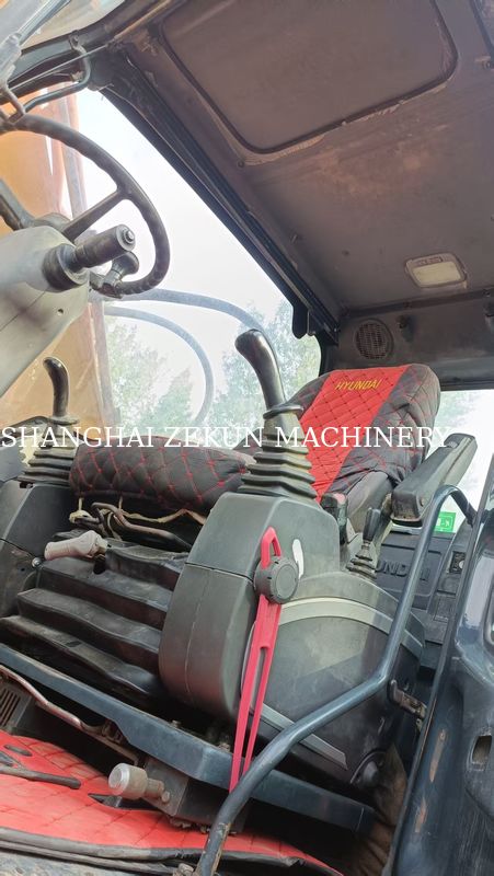 Hyundai R210W-9 Radbagger 330 L Kraftstoffbehälter und Hydraulikventil