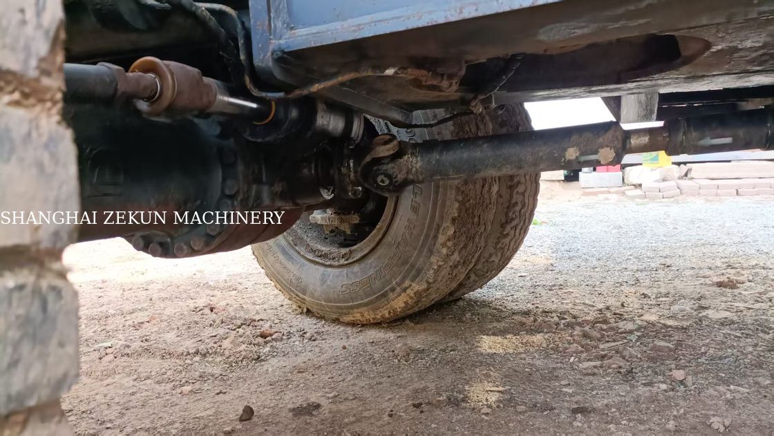 Hyundai R210W-9 Radbagger 330 L Kraftstoffbehälter und Hydraulikventil