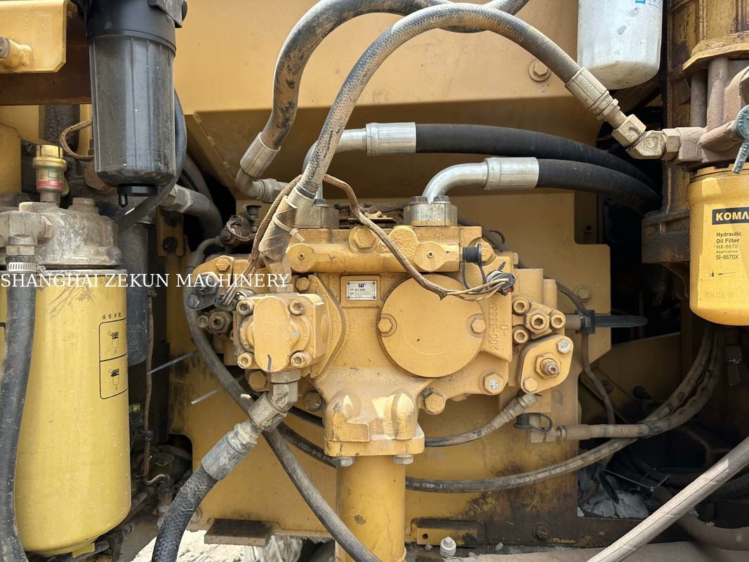 2014 CAT 320D2 Bagger 10.812 Stunden und Leistungsstarke Hydraulik-Durchflussrate 2 × 214 L/min Fahrgeschwindigkeit 3,5 / 5,5 km/h