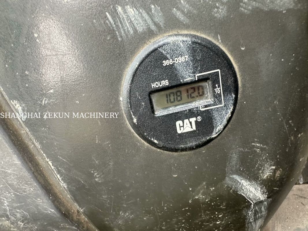 2014 CAT 320D2 Bagger 10.812 Stunden und Leistungsstarke Hydraulik-Durchflussrate 2 × 214 L/min Fahrgeschwindigkeit 3,5 / 5,5 km/h