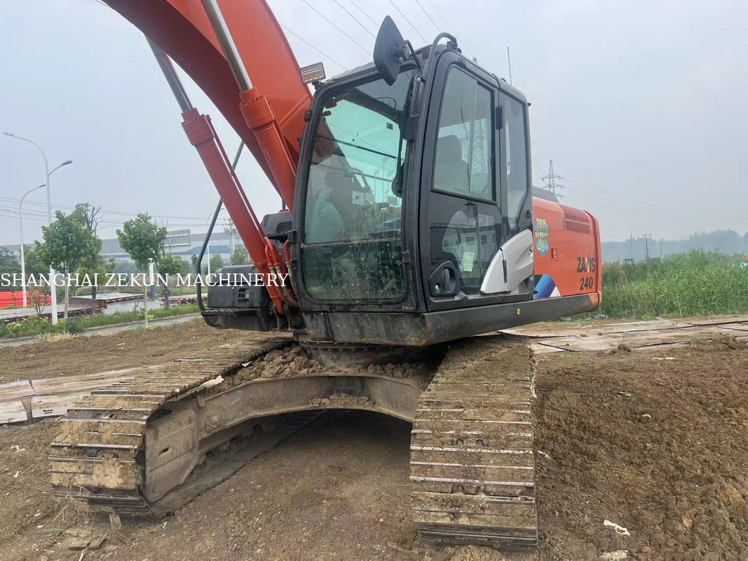 2022 Hitachi ZX200-5A Bagger mit maximaler Ausgrabungshöhe von 9 und Schwinggeschwindigkeit von 13,3 Rpm 5500 Stunden