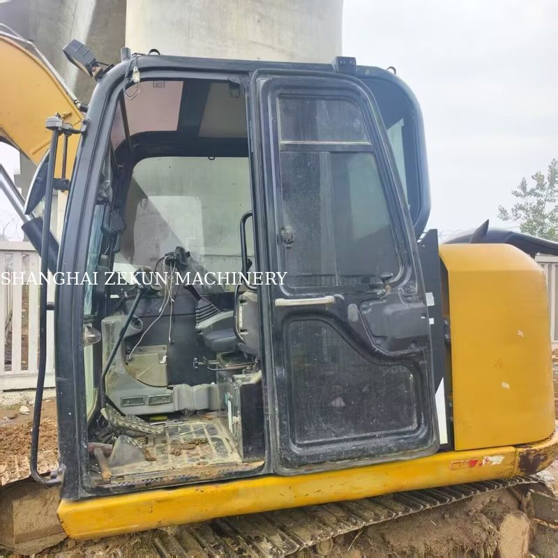 2017 CAT 307E2 Bagger 12544 Stunden Maximale Abwurfhöhe 070 mm Hydraulikdruck 28 MPa