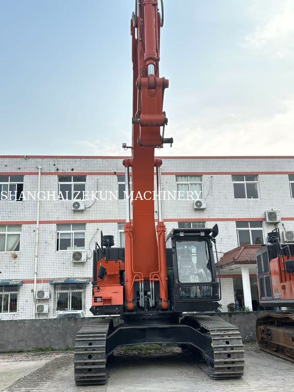 2024 Hitachi ZX520LCH Bagger Maximale Reichweite am Boden 12 Hubraum 15,68 L für nächstes Projekt