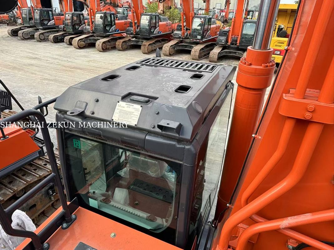 2024 Hitachi ZX520LCH Bagger Maximale Reichweite am Boden 12 Hubraum 15,68 L für nächstes Projekt