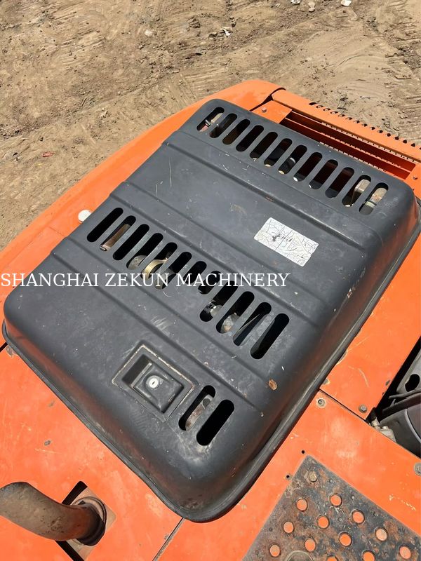 Hitachi ZX120-6 Bagger 14165 Stunden für Geschäftszwecke Kraftstofftankinhalt 240 L Hydraulikdruck 34,3 MPa