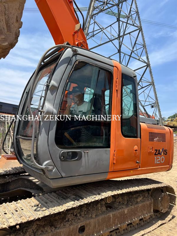 Hitachi ZX120-6 Bagger 14165 Stunden für Geschäftszwecke Kraftstofftankinhalt 240 L Hydraulikdruck 34,3 MPa