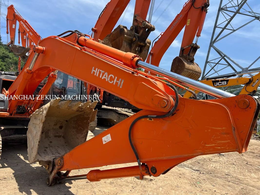 Hitachi ZX120-6 Bagger 14165 Stunden für Geschäftszwecke Kraftstofftankinhalt 240 L Hydraulikdruck 34,3 MPa