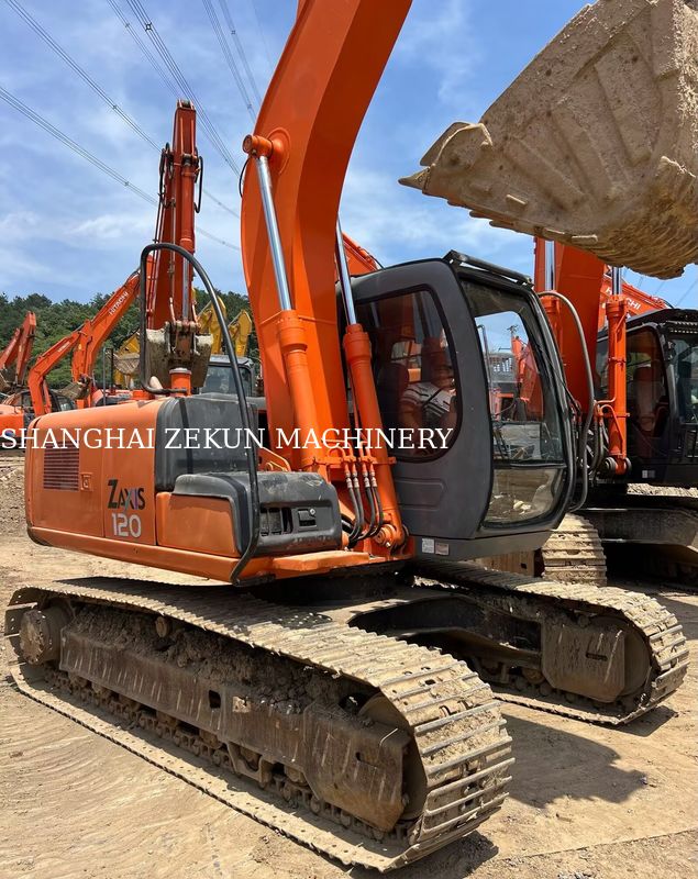 Hitachi ZX120-6 Bagger 14165 Stunden für Geschäftszwecke Kraftstofftankinhalt 240 L Hydraulikdruck 34,3 MPa