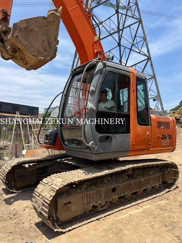 Hitachi ZX120-6 Bagger 14165 Stunden für Geschäftszwecke Kraftstofftankinhalt 240 L Hydraulikdruck 34,3 MPa