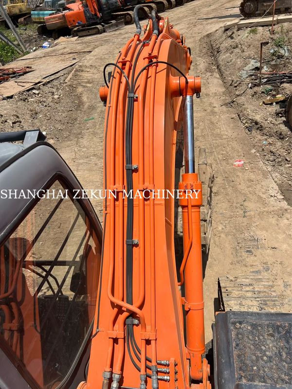 Hitachi ZX120-6 Bagger 14165 Stunden für Geschäftszwecke Kraftstofftankinhalt 240 L Hydraulikdruck 34,3 MPa