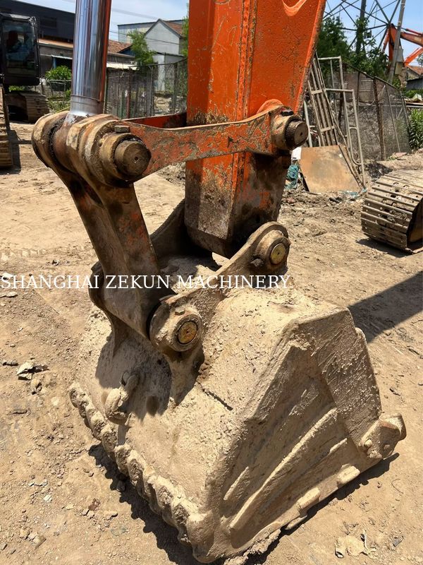 Hitachi ZX120-6 Bagger 14165 Stunden für Geschäftszwecke Kraftstofftankinhalt 240 L Hydraulikdruck 34,3 MPa