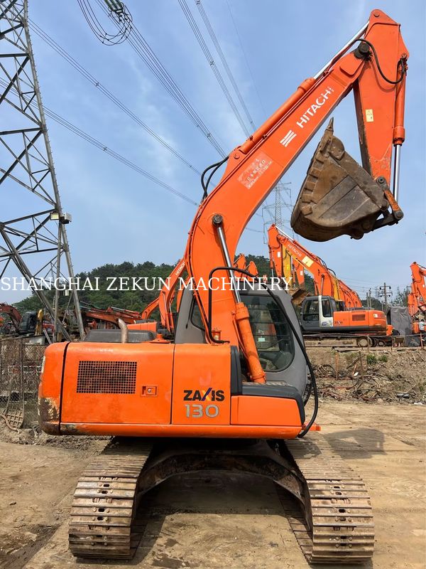 Gebrauchtes Hitachi ZX130-6 Bagger mit 11053 Stunden 4,6m Boomlänge 34,3 MPa Hydraulikdruck