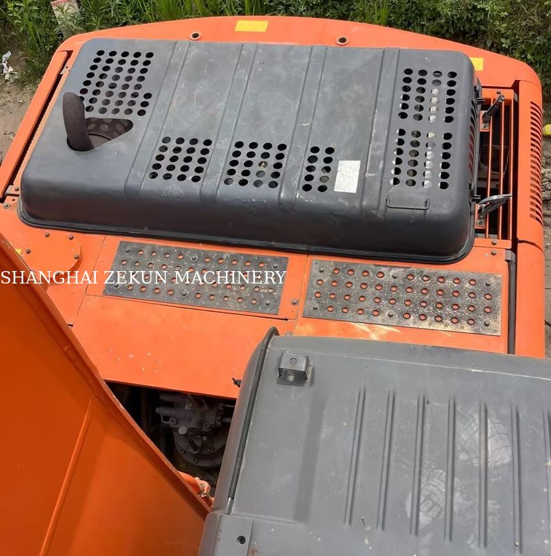 Hitachi ZX200-3G Bagger 11056 Stunden Fahrgeschwindigkeit von 3,5 / 5,5 km/h