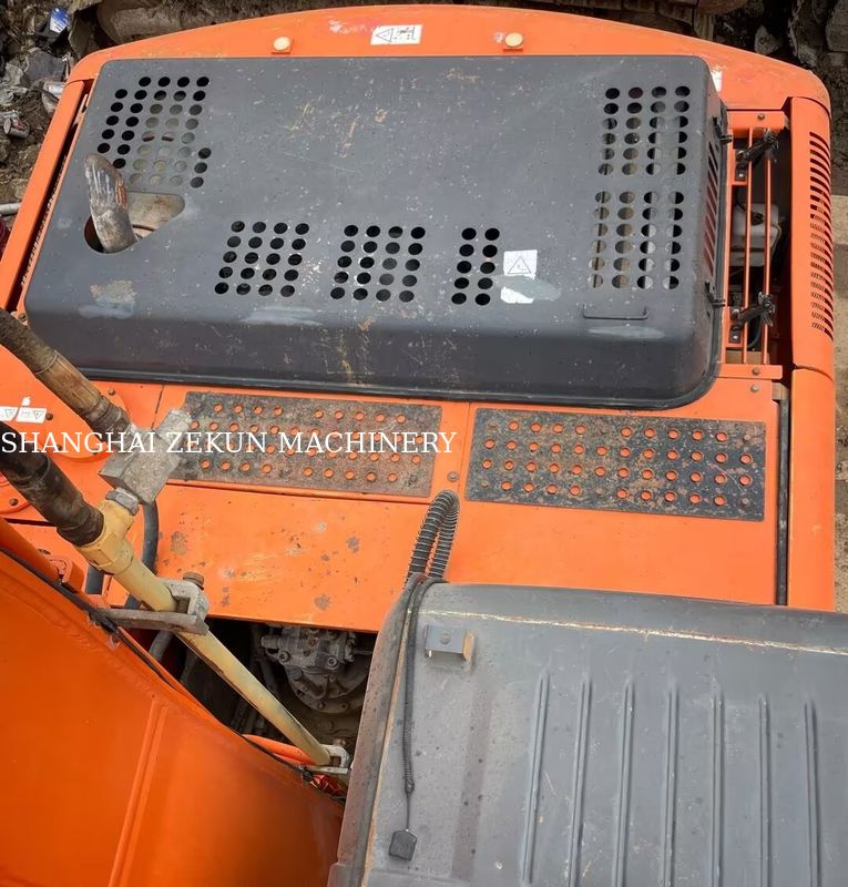 Hitachi ZX200-3G Bagger 10658 Stunden Armlänge 2,94 m Maximale Grabhöhe 620 mm