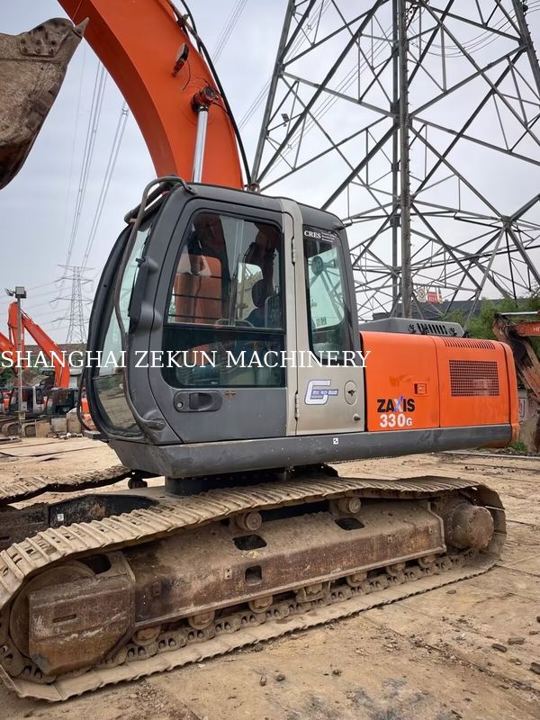 Hitachi ZX200-3G Bagger 10658 Stunden Armlänge 2,94 m Maximale Grabhöhe 620 mm
