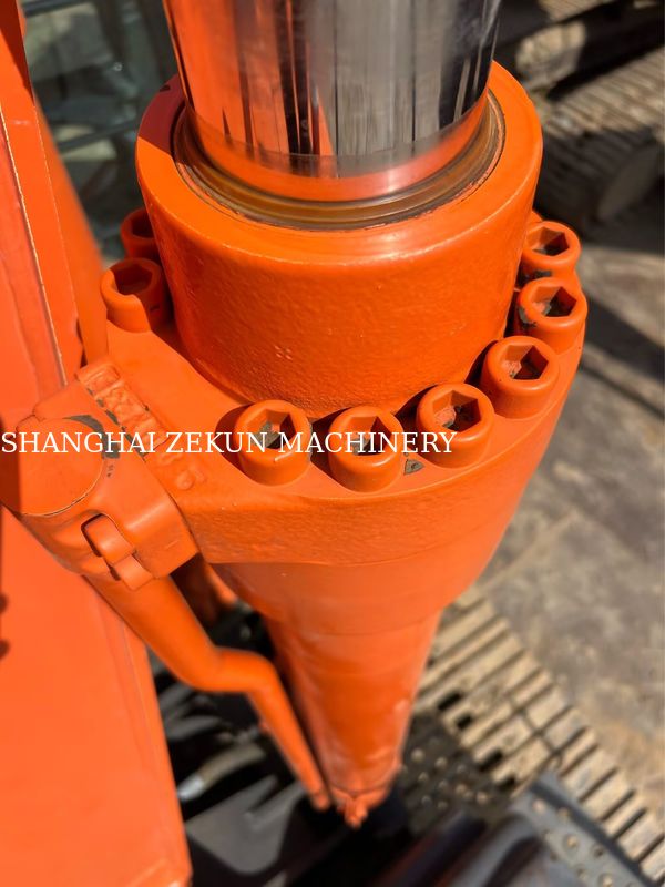 Hitachi ZX200-3G Bagger 12081 Stunden Fahrgeschwindigkeit 3,5 / 5,5 km/h Kabinenausstattung Multifunktionsanzeige