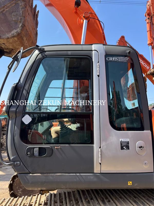 Hitachi ZX200-3G Bagger 12081 Stunden Fahrgeschwindigkeit 3,5 / 5,5 km/h Kabinenausstattung Multifunktionsanzeige