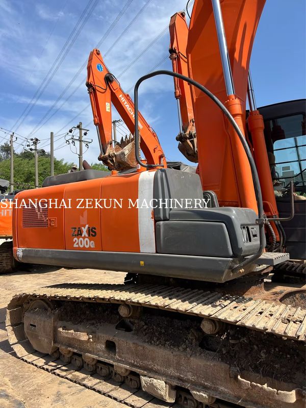 Hitachi ZX200-3G Bagger 12081 Stunden Fahrgeschwindigkeit 3,5 / 5,5 km/h Kabinenausstattung Multifunktionsanzeige