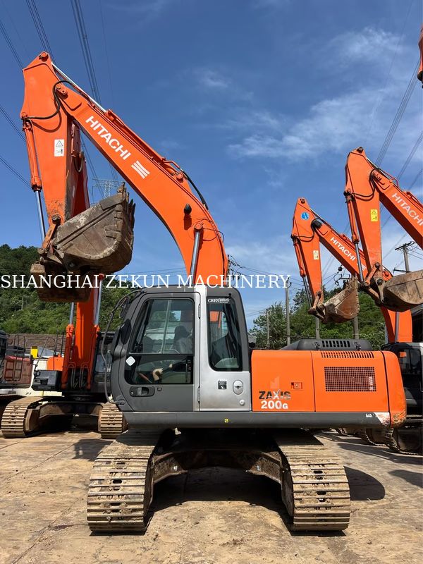 Hitachi ZX200-3G Bagger 12081 Stunden Fahrgeschwindigkeit 3,5 / 5,5 km/h Kabinenausstattung Multifunktionsanzeige