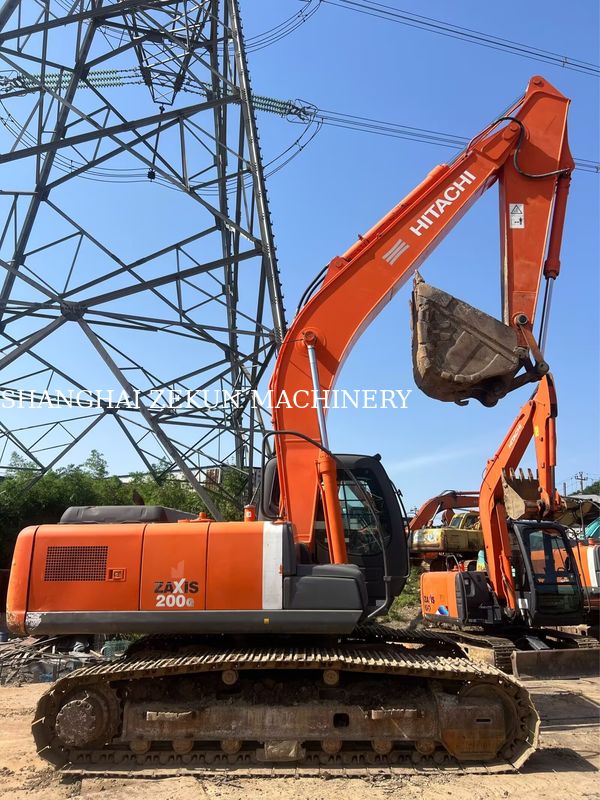 Hitachi ZX200-3G Bagger 12081 Stunden Fahrgeschwindigkeit 3,5 / 5,5 km/h Kabinenausstattung Multifunktionsanzeige